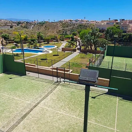 Feriehus Celestina Apartment, Piscinas, Parking Gratis, A 5 Min De Torre Del Mar