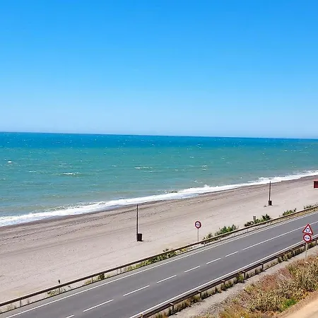 Celestina Apartment, Piscinas, Parking Gratis, A 5 Min De Torre Del Mar *